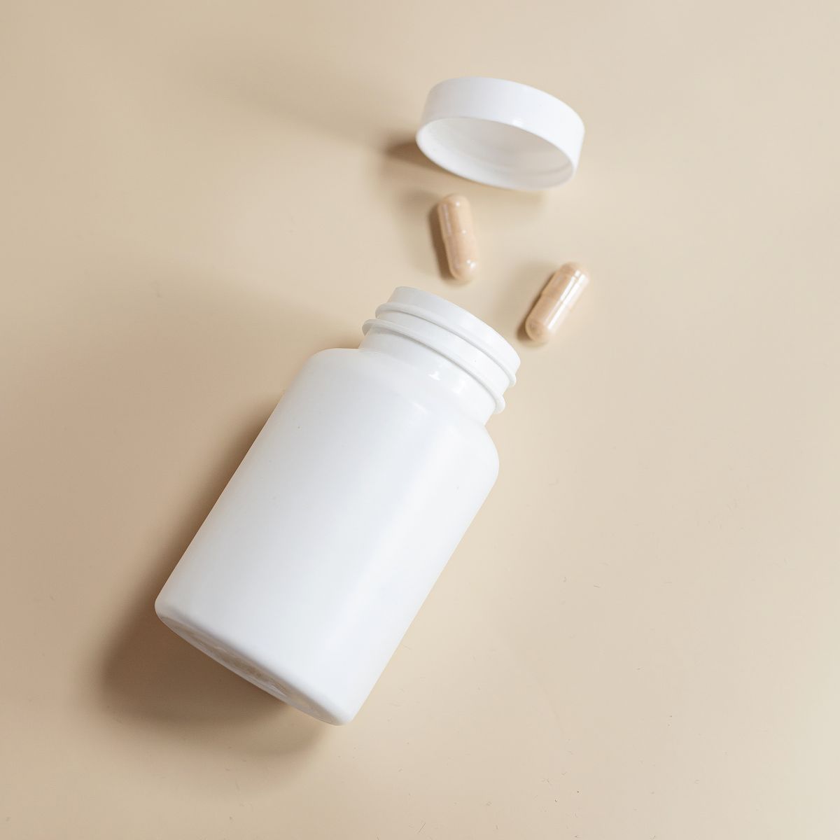 Lorovea Magnesium Glycinate bottle on a neutral background